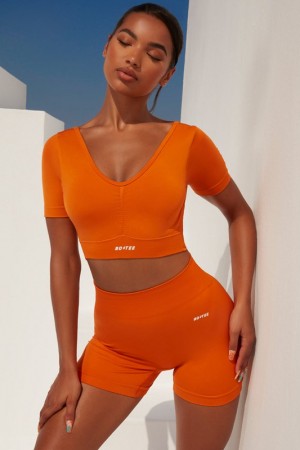 Deep Orange Women's Bo And Tee Scoop Neck Ruched Crop Tops | 49601-TXWJ