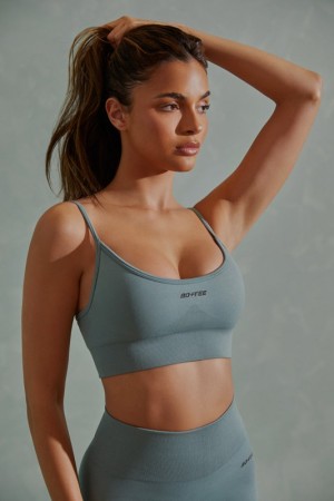 Green Women's Bo And Tee Super Sculpt Scoop Neck Sports Bra | 38529-XWMI