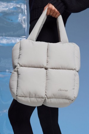 Light Grey Women's Bo And Tee Quilted Puffer Bags | 19630-TFRH