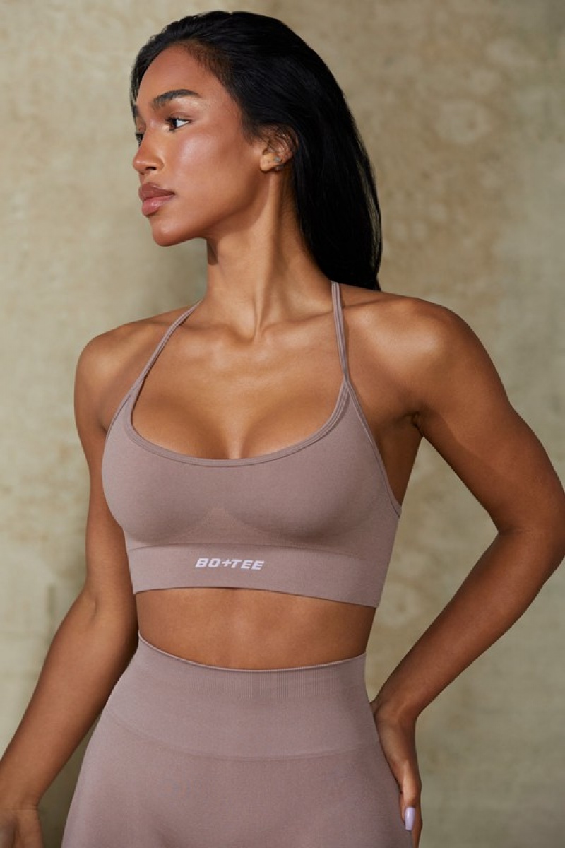 Beige Women's Bo And Tee Low Back Define Luxe Sports Bra | 31792-KLOS