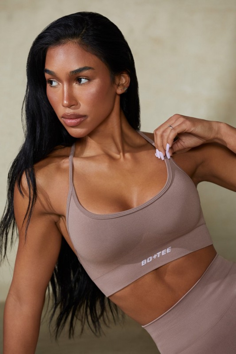 Beige Women's Bo And Tee Low Back Define Luxe Sports Bra | 31792-KLOS