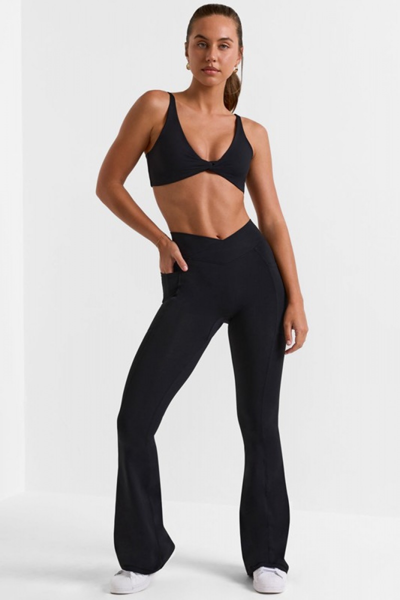 Black Women's Bo And Tee Cross Waistband Flare Pocket Leggings | 41702-DMZS