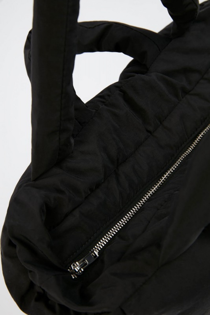 Black Women's Bo And Tee Quilted Puffer Bags | 31720-GNEK