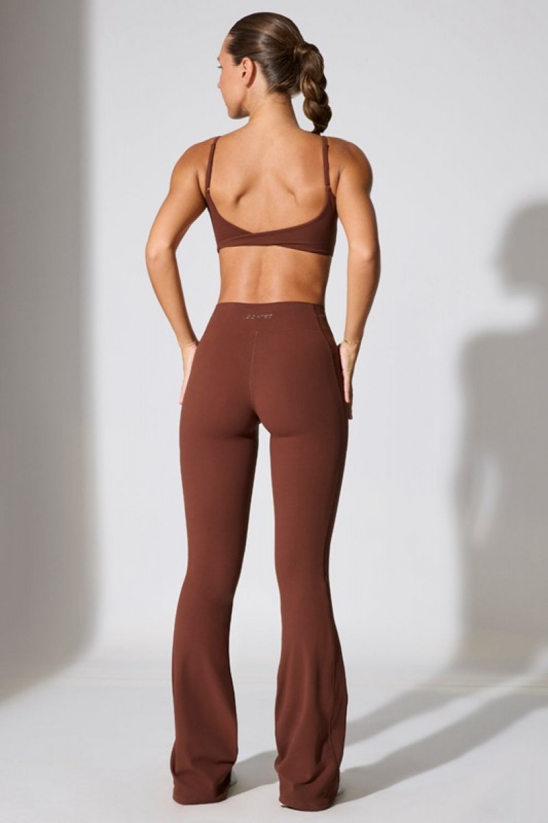 Chocolate Women's Bo And Tee Twist Waist Flare Leggings | 14853-NIMR