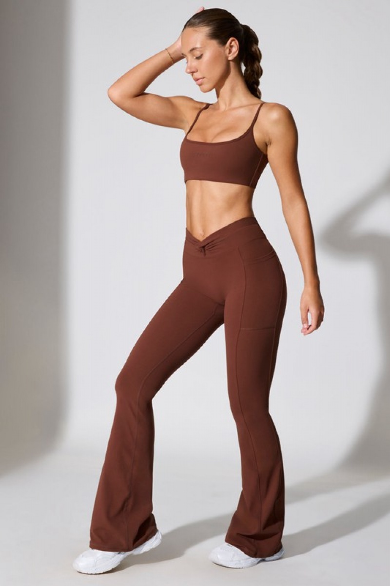 Chocolate Women's Bo And Tee Twist Waist Flare Leggings | 14853-NIMR