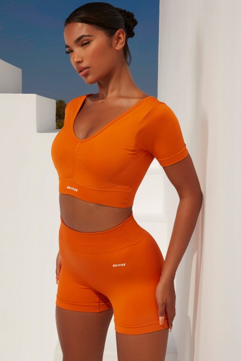 Deep Orange Women's Bo And Tee Scoop Neck Ruched Crop Tops | 49601-TXWJ