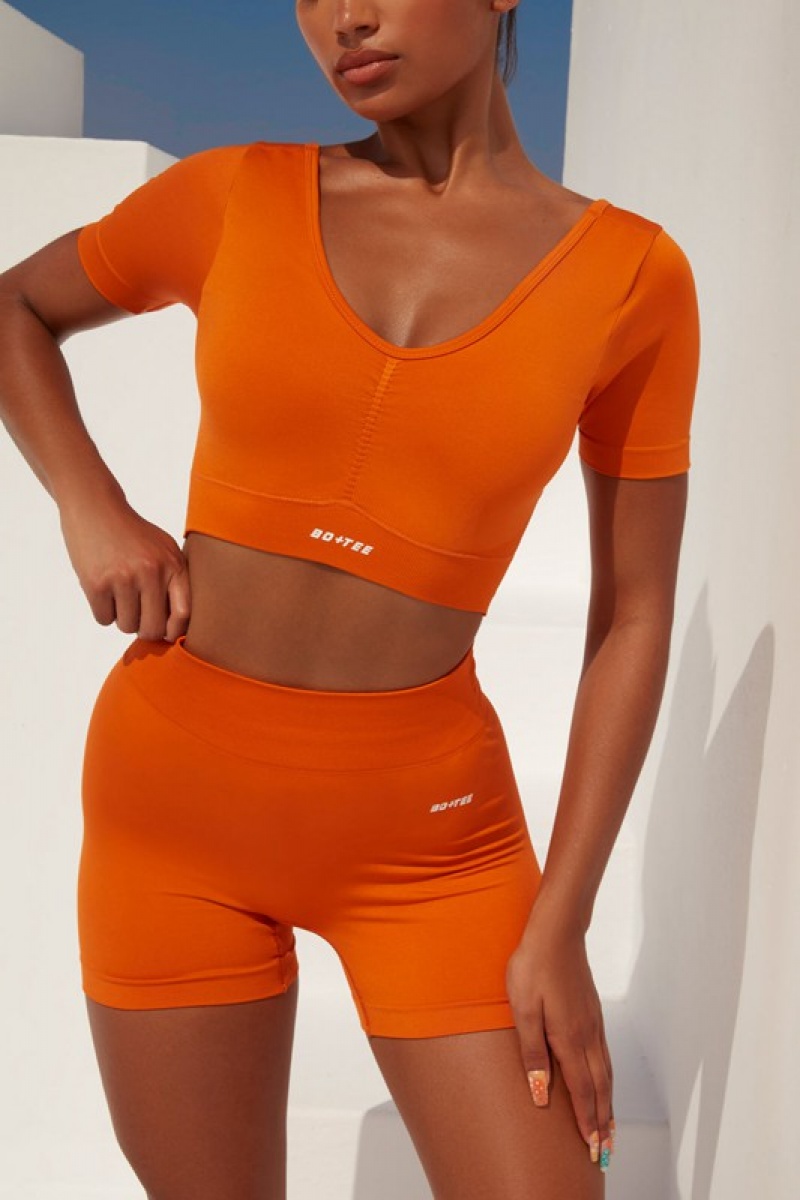 Deep Orange Women's Bo And Tee Scoop Neck Ruched Crop Tops | 49601-TXWJ