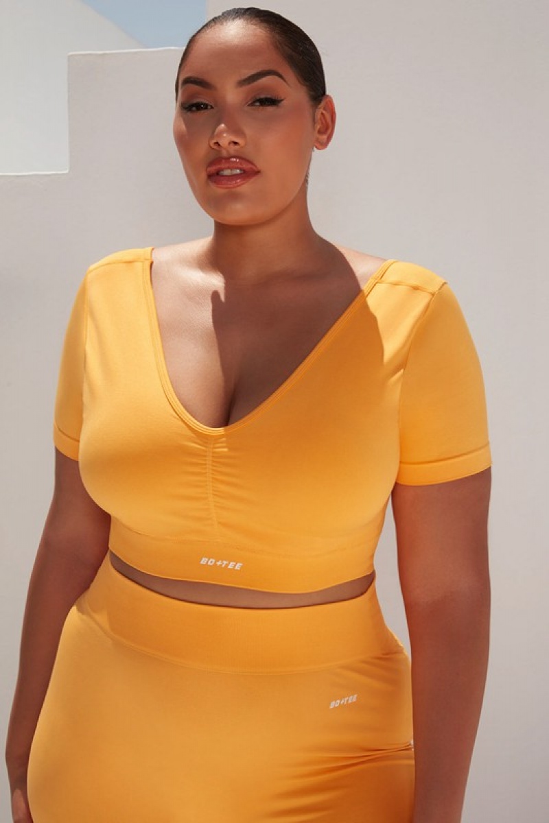 Light Orange Women's Bo And Tee Scoop Neck Ruched Crop Tops | 18790-NJTH