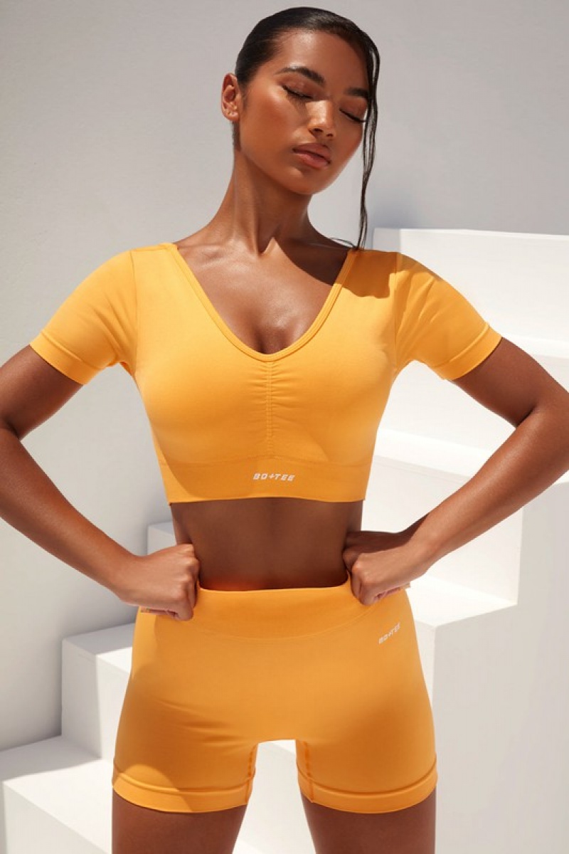 Light Orange Women's Bo And Tee Scoop Neck Ruched Crop Tops | 18790-NJTH