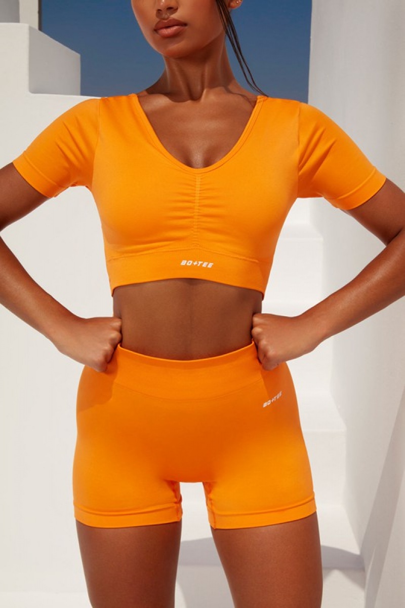 Orange Women's Bo And Tee Scoop Neck Ruched Crop Tops | 51240-MAGL