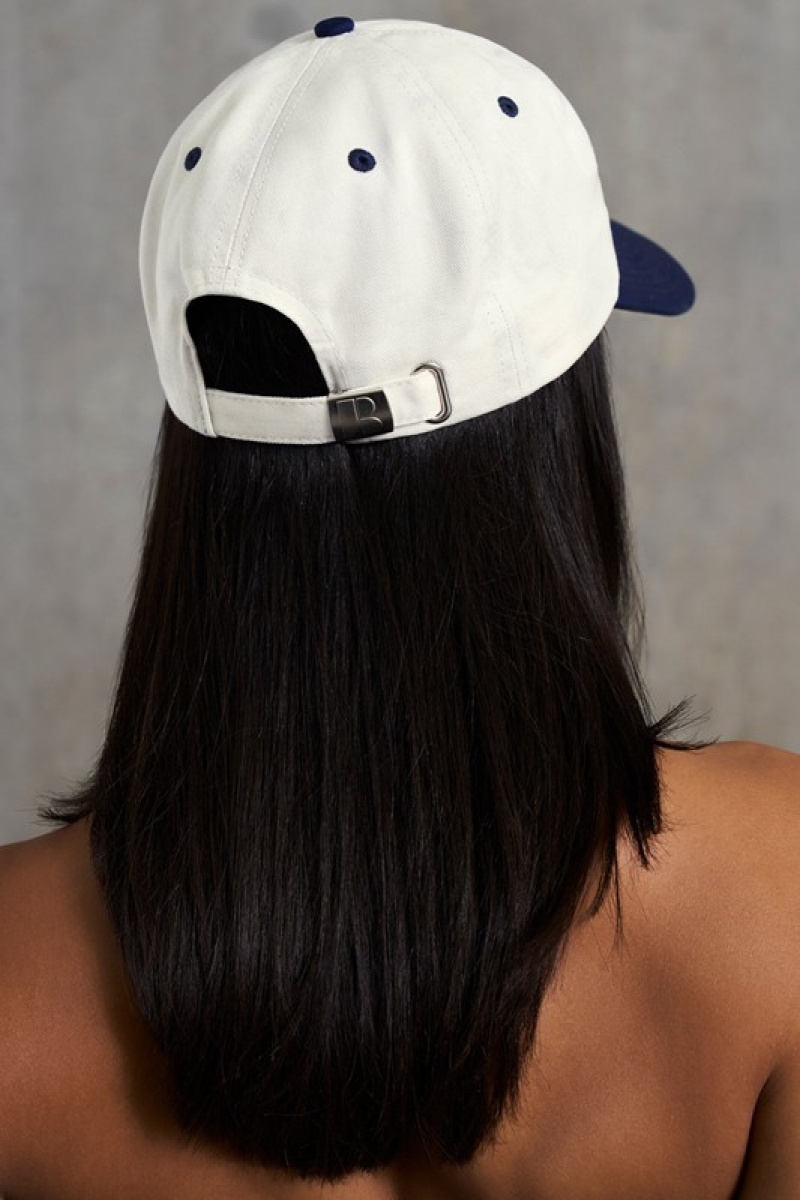 White Women's Bo And Tee Baseball Caps | 38165-WEYJ