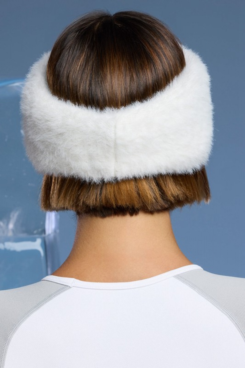 White Women's Bo And Tee Faux Fur Headband | 19586-QMED