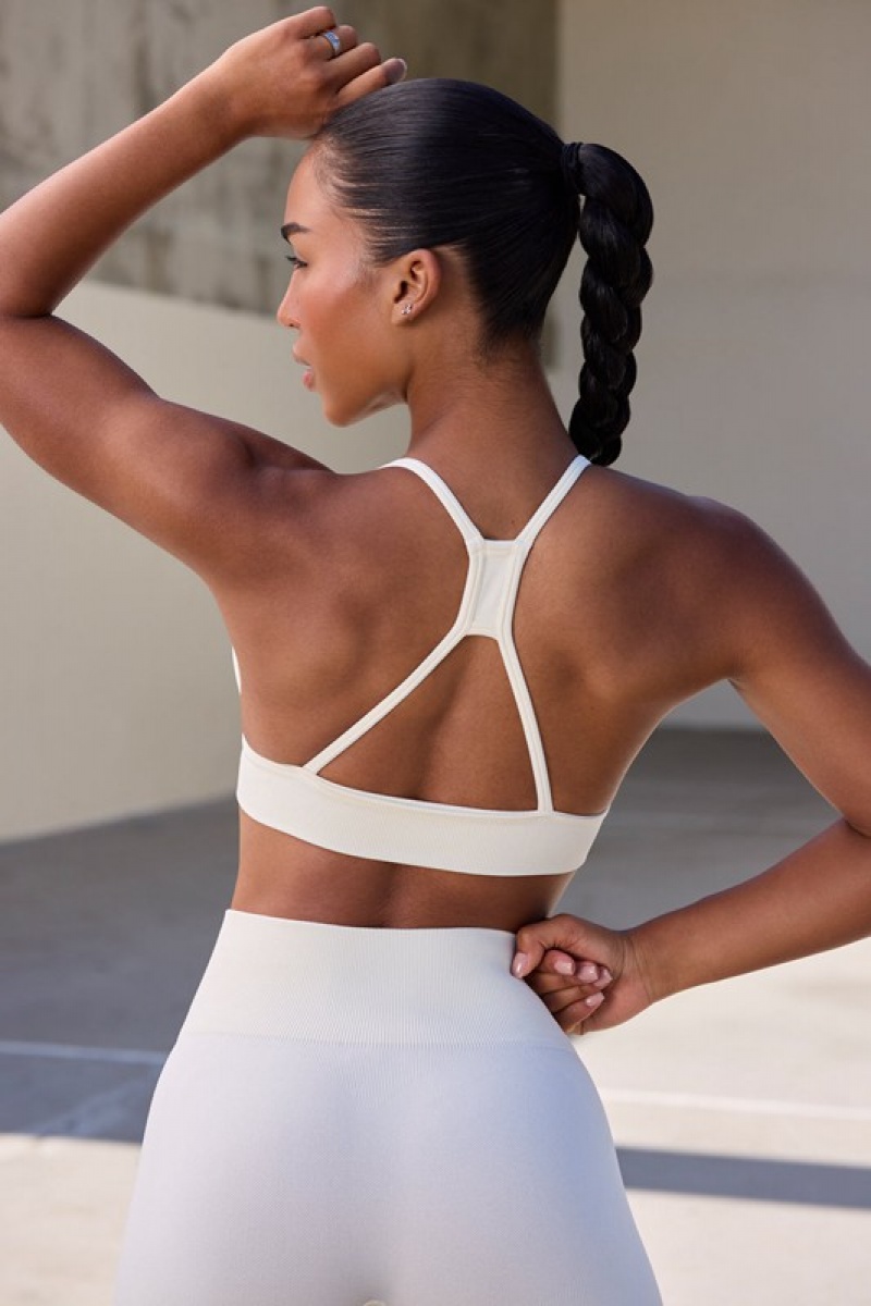 White Women's Bo And Tee Super Sculpt Seamless Triangle Sports Bra | 97850-XFBZ