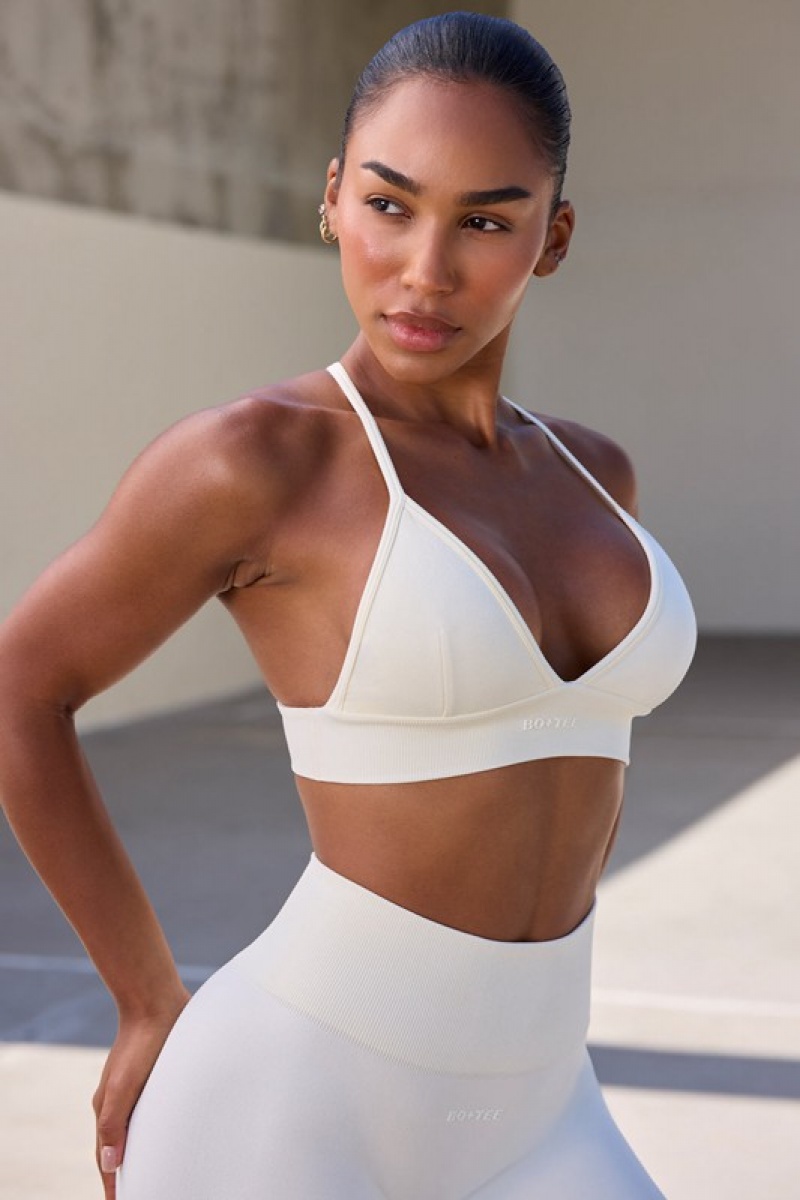 White Women's Bo And Tee Super Sculpt Seamless Triangle Sports Bra | 97850-XFBZ