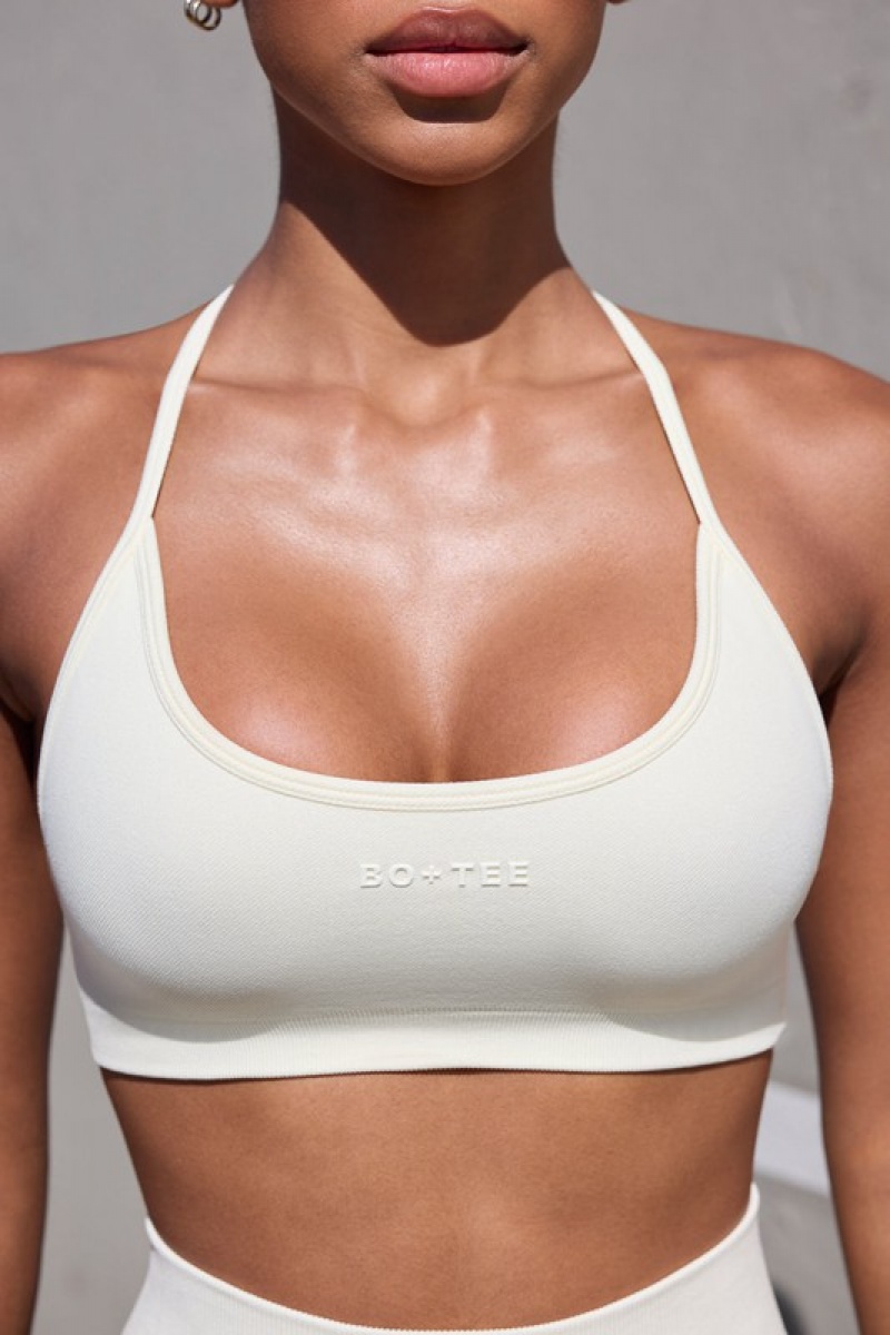 White Women's Bo And Tee Super Sculpt Seamless Scoop Neck Open Back Sports Bra | 29384-JDBP